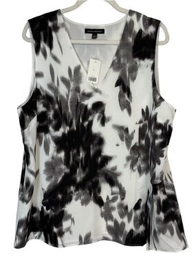 Banana Republic XL Tank Black & White  Pleated V Neck Sleeveless Blouse Lined
